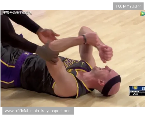 如何通过防守轮转限制对方核心得分手